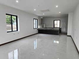 5 Bedroom Villa for rent in Phra Khanong Nuea, Watthana, Phra Khanong Nuea