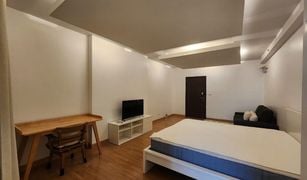 Studio Condo for sale in Bang Kapi, Bangkok Supalai Park Ekkamai-Thonglor