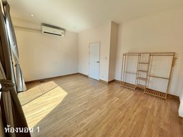 3 Schlafzimmer Haus zu verkaufen im The Canvas Sukhumvit- Samrong, Samrong