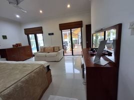 4 Bedroom Villa for sale at The Water Garden, Hin Lek Fai