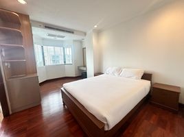 2 Bedroom Apartment for rent at P.R. Home 3, Khlong Tan Nuea, Watthana