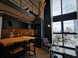 1 Schlafzimmer Wohnung zu vermieten im The Lofts Silom, Si Lom, Bang Rak