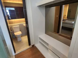 1 Schlafzimmer Wohnung zu vermieten im The Astra Condo, Chang Khlan