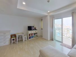 2 Bedroom Condo for sale at City Living Ratchada, Huai Khwang