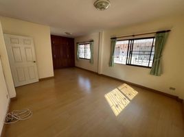 3 Bedroom House for sale at Muban Wisetsuk Nakhon, Thung Khru