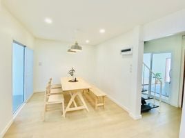 3 Bedroom Townhouse for sale in Ban Suan, Mueang Chon Buri, Ban Suan