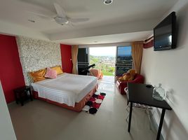 4 Bedroom Villa for sale in Karon, Phuket Town, Karon