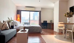 Studio Condo for sale in Lumphini, Bangkok The Grand Regent