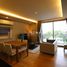 2 Schlafzimmer Wohnung zu vermieten im Via Botani, Khlong Tan Nuea