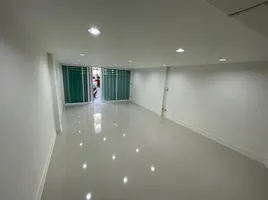 4 Schlafzimmer Haus zu vermieten in Bang Sue, Bang Sue, Bang Sue