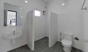 4 Bedrooms House for sale in Pa Bong, Chiang Mai Suksomruethai House