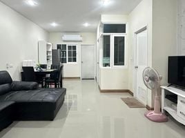 4 Bedroom Townhouse for sale at Golden Town Wongsawang-Khae Rai, Suan Yai