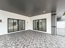 3 Schlafzimmer Haus zu verkaufen in Phuket Town, Phuket, Chalong, Phuket Town