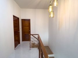 3 Schlafzimmer Reihenhaus zu verkaufen im Anocha Village, Thep Krasattri