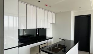 2 Bedrooms Condo for sale in Bang Lamphu Lang, Bangkok Chapter Charoennakorn-Riverside