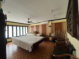 7 Bedroom Villa for sale in Phuket, Karon, Phuket Town, Phuket