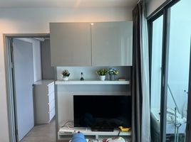2 Bedroom Condo for rent at Ideo Wutthakat, Bang Kho
