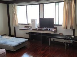 3 Bedroom Condo for sale at Kiarti Thanee City Mansion, Khlong Toei Nuea, Watthana