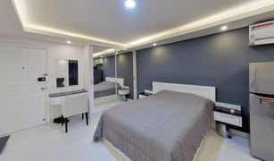 2 Bedrooms Condo for sale in Nong Prue, Pattaya Pattaya Beach Condo