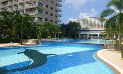 写真 2 of the Communal Pool at View Talay 2