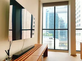 1 Bedroom Condo for sale at Noble Ploenchit, Lumphini, Pathum Wan