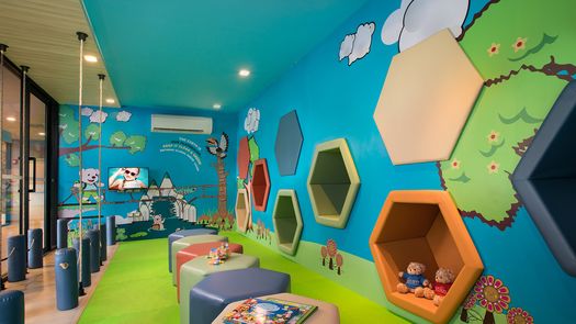 Fotos 1 of the Indoor Kids Zone at Somerset Ekamai Bangkok