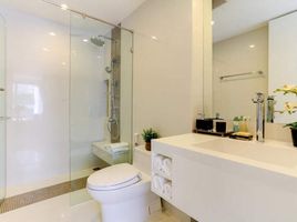 1 Bedroom Condo for rent at Collezio Sathorn-Pipat, Si Lom