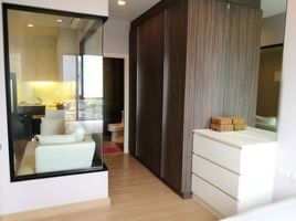 1 Bedroom Apartment for sale at Urbano Absolute Sathon-Taksin, Khlong Ton Sai