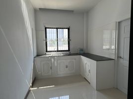 3 Schlafzimmer Villa zu verkaufen im Netprapai Village, Nong Waeng, Mueang Roi Et, Roi Et