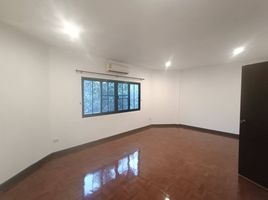 4 Bedroom House for rent at Baan Jedrin Palace , Chang Phueak