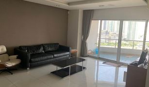 5 Bedrooms Penthouse for sale in Bang Lamphu Lang, Bangkok Saichol Mansion