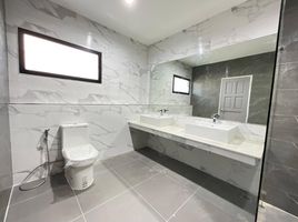 4 Bedroom House for sale at Putthachart Private Home, Sala Ya, Phutthamonthon, Nakhon Pathom