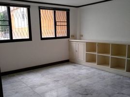 4 Schlafzimmer Haus zu vermieten in Dusit, Bangkok, Thanon Nakhon Chaisi, Dusit