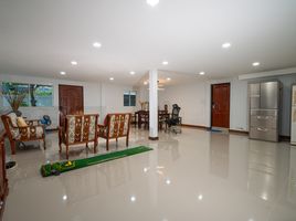 4 Schlafzimmer Haus zu verkaufen in Wang Thong Lang, Bangkok, Phlapphla