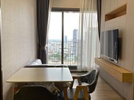 2 Bedroom Condo for rent at Q Langsuan, Lumphini