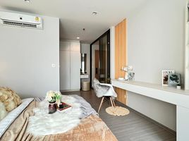 Studio Apartment for rent at Life Sathorn Sierra, Talat Phlu, Thon Buri