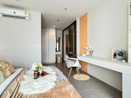 Studio Apartment for rent at Life Sathorn Sierra, Talat Phlu