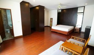 3 Bedrooms Apartment for sale in Khlong Tan Nuea, Bangkok Raintree Village Apartment