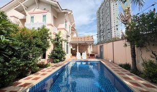 4 Schlafzimmern Villa zu verkaufen in Nong Prue, Pattaya Baan Fah Rim Haad