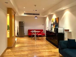 1 Schlafzimmer Wohnung zu vermieten im Nusa State Tower Condominium, Si Lom