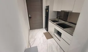 Кондо, 2 спальни на продажу в Khlong Toei, Бангкок FYNN Asoke Sukhumvit 10