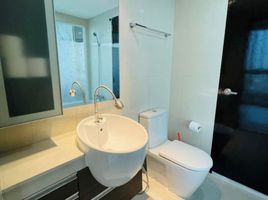 1 Bedroom Condo for sale at Sky Walk Residences, Phra Khanong Nuea