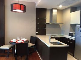 1 Bedroom Apartment for sale at Oriental Residence Bangkok, Lumphini