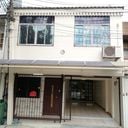 Baan Khlong Toei Niwet