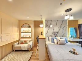 1 Schlafzimmer Wohnung zu verkaufen im The View Condo Suanluang, Wichit