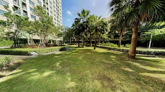 Visite guidée en 3D of the Communal Garden Area at Lumpini Park Rama 9 - Ratchada