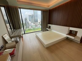 1 Schlafzimmer Wohnung zu vermieten im Sindhorn Tonson , Lumphini, Pathum Wan, Bangkok