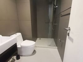 2 Schlafzimmer Appartement zu vermieten im Movenpick Residences Ekkamai, Khlong Tan Nuea