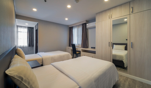 Khlong Tan Nuea, ဘန်ကောက် AP Suites Sukhumvit 33 တွင် 3 အိပ်ခန်းများ ကွန်ဒို ရောင်းရန်အတွက်