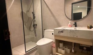 3 Bedrooms Condo for sale in Khlong Tan Nuea, Bangkok Mano Tower